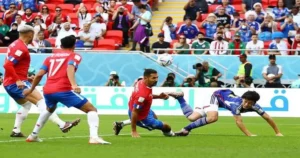 Kỹ Thuật Chuồi Bóng: Bí Quyết Thành Cầu Thủ Xuất Sắc